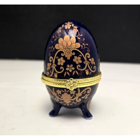 Cobalt Blue Egg Trinket Box Footed Porcelain Hinged Lid Floral Design Vintage 3" - Picture 3 of 15